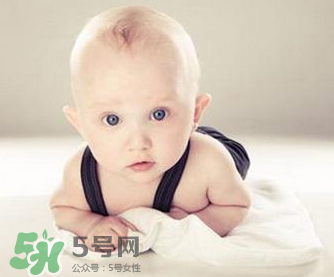 剪臍帶是寶寶疼還是媽媽疼？剪臍帶孕婦會(huì)痛嗎？