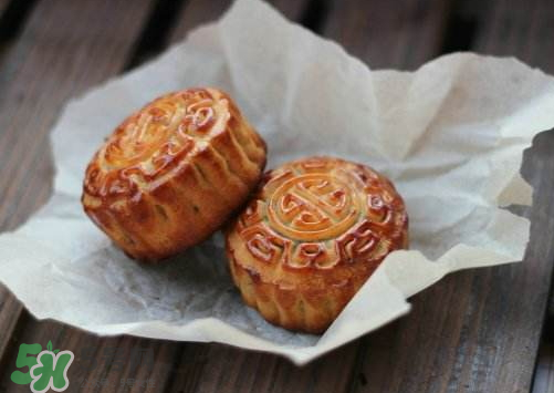 月餅皮為什么會(huì)開(kāi)裂？月餅皮開(kāi)裂的原因
