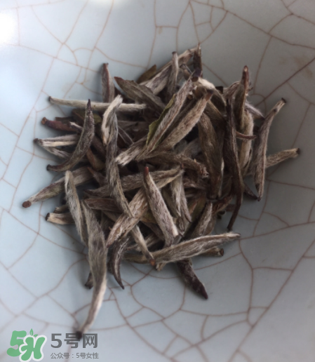 白毫銀針屬于綠茶嗎？白毫銀針是什么茶？