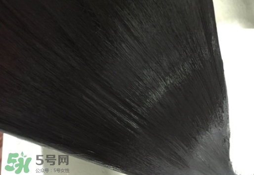 護(hù)發(fā)精油能不能抹頭皮？護(hù)發(fā)精油的危害