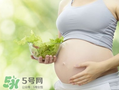 大腿長(zhǎng)了妊娠紋怎么辦？為什么大腿外側(cè)有條紋？