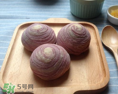蛋黃酥什么牌子的好吃？蛋黃酥哪個牌子好吃？