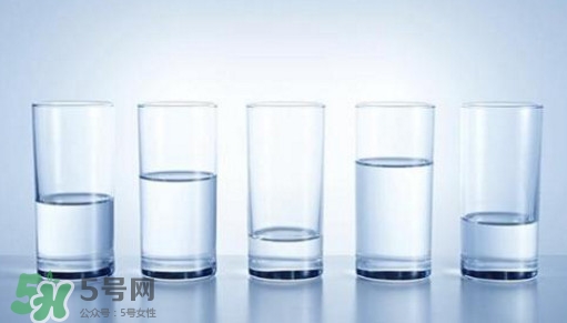 凈化水是純凈水嗎？?jī)艋图儍羲膮^(qū)別
