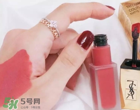 ysl絲絨啞光唇釉怎么樣？ysl啞光唇釉和香奈兒印記唇釉