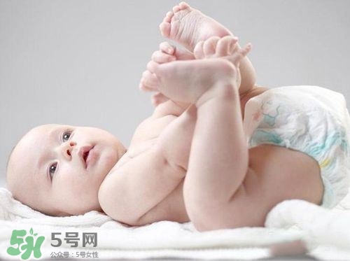 尿布和尿不濕哪個(gè)科學(xué)？尿布和尿不濕的區(qū)別