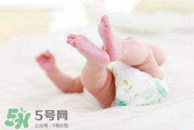 新生兒尿不濕怎么選？新生兒尿不濕什么牌子好？