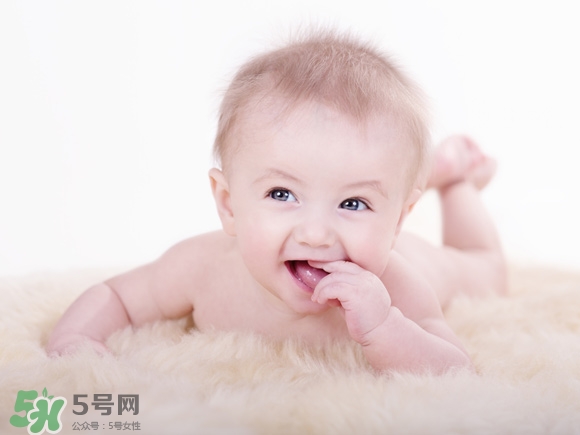 兒童安全座椅要坐到幾歲？兒童安全座椅適合多大的孩子？