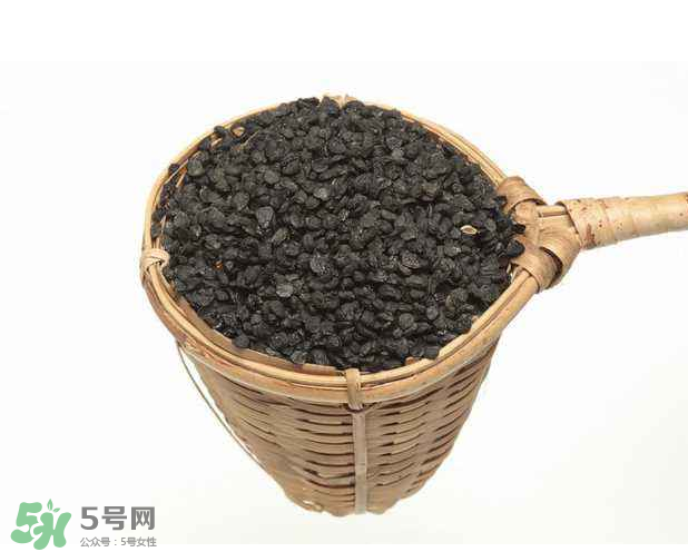 韭菜籽可以泡酒嗎？韭菜籽可以腌著吃嗎？