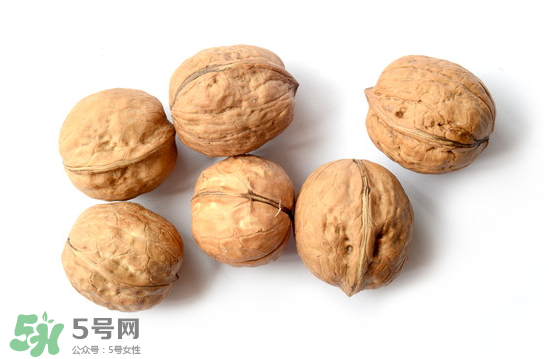 吃核桃能除濕嗎？濕氣重可以吃核桃嗎？