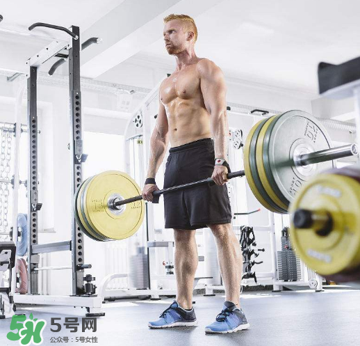 硬拉鍛煉哪些肌肉？硬拉有什么好處？