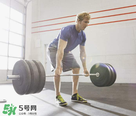 硬拉能練腰嗎？硬拉能提高性功能嗎？