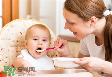 母乳喂養(yǎng)不能吃哪些東西？母乳喂養(yǎng)媽媽飲食注意事項(xiàng)