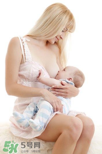 母乳喂養(yǎng)期間感冒了怎么辦？感冒了還能喂母乳嗎？