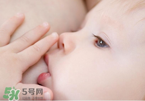 母乳能做什么？母乳可以放冰箱保鮮多久？