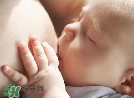 母乳能做什么？母乳可以放冰箱保鮮多久？