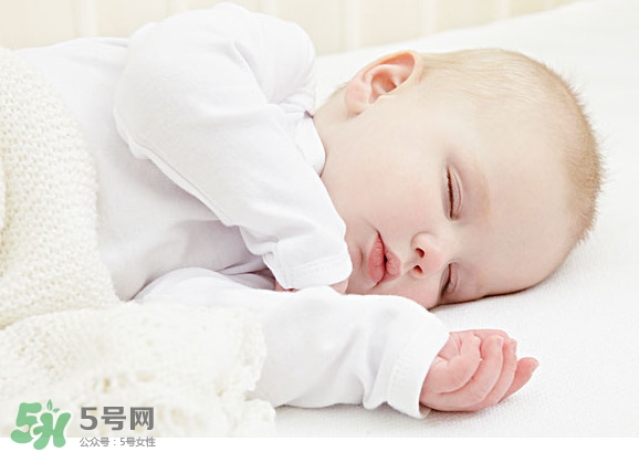 寶寶張嘴睡覺怎么回事？寶寶張嘴睡覺怎么糾正？