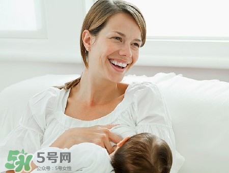 母乳到什么時候就沒營養(yǎng)了？母乳什么時候斷最好？