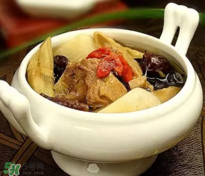 秋季養(yǎng)生食譜有哪些？秋季健康靠這些