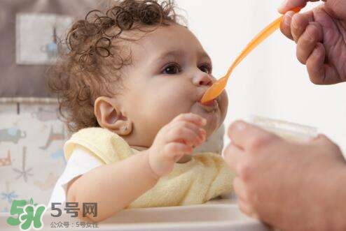 寶寶不吃輔食怎么辦？5個(gè)小妙招讓寶寶乖乖吃輔食