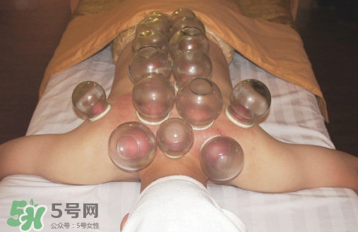 真空拔罐拔出水泡來是怎么回事？真空拔罐的正確使用方法