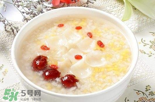 寶寶多大能吃調(diào)料？給寶寶輔食加調(diào)料的原則