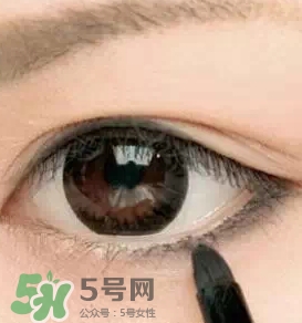 眼線膏和眼線液筆哪個(gè)好用？眼線膏和眼線液新人這樣選擇