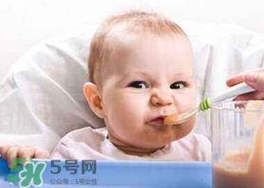 新生兒痤瘡多久會好？新生兒痤瘡能用百多邦嗎？