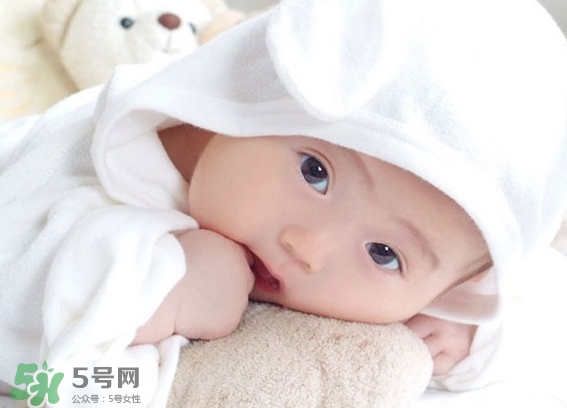 臍疝是什么？臍疝對寶寶有什么影響？