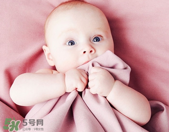 寶寶說話早晚和智力有關(guān)系嗎？寶寶說話晚怎么辦？