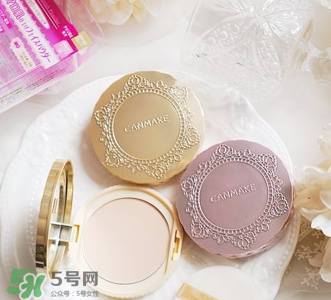 散粉粉餅定妝噴霧有什么區(qū)別？定妝產(chǎn)品推薦
