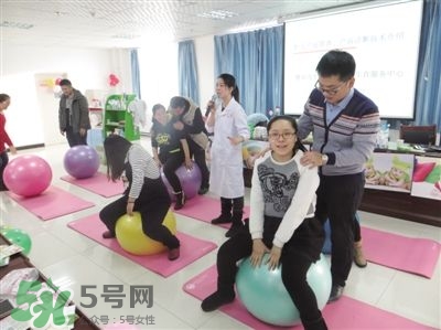 分娩球什么時候開始用？分娩球的作用