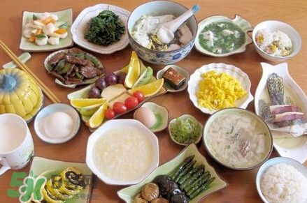 生孩子時(shí)吃什么易助產(chǎn)？生孩子時(shí)吃巧克力
