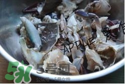 香辣蟹怎么做最好吃？香辣蟹怎么處理螃蟹？