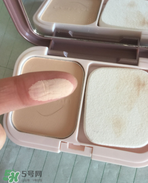 卡姿蘭粉餅好用嗎？卡姿蘭粉餅怎么樣？