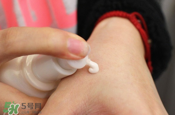 雪花秀妝前乳好用嗎？雪花秀妝前乳要卸妝嗎？