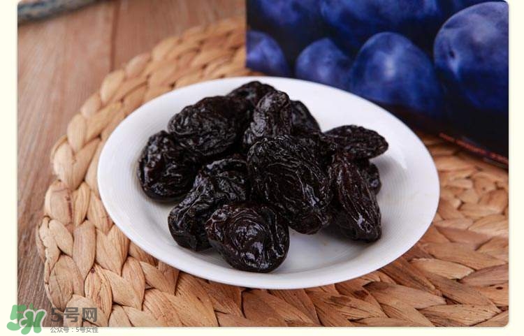 西梅核仁有毒嗎？西梅核咽下去了怎么辦？