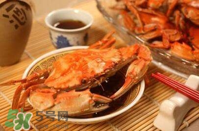 螃蟹吃什么食物長(zhǎng)得大？十月份吃什么螃蟹？