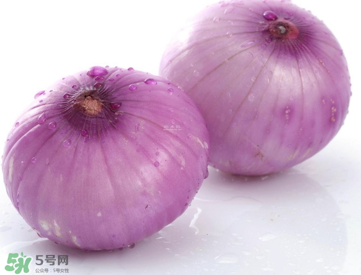 洋蔥汁能黑發(fā)嗎？洋蔥汁擦頭發(fā)能生發(fā)嗎？