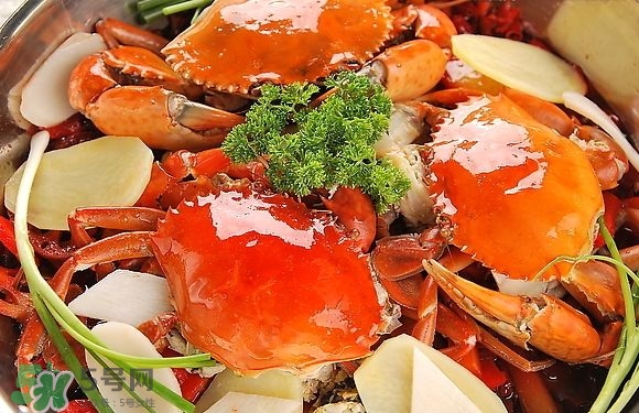 螃蟹吃什么食物長(zhǎng)得大？十月份吃什么螃蟹？