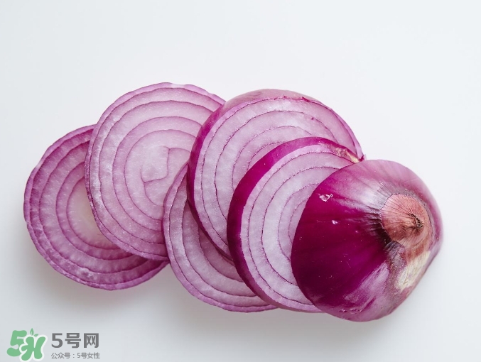 洋蔥榨汁能每天喝嗎？洋蔥汁能治什么??？