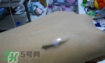 美寶蓮眼線(xiàn)膏暈染嗎？美寶蓮眼線(xiàn)膏好用嗎