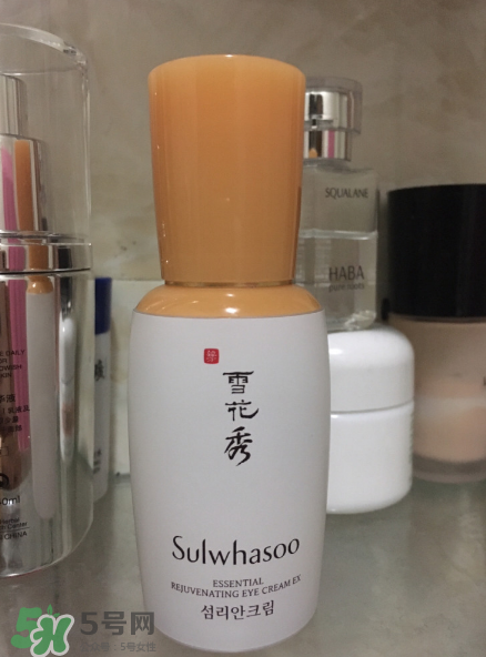 雪花秀眼霜和雅詩蘭黛眼霜哪個好？