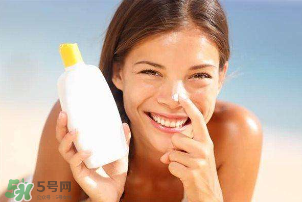 痘痘肌的護(hù)膚品怎么挑？正確挑選祛痘產(chǎn)品