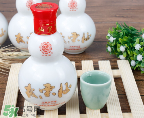 ?板栗酒能存放多久？?板栗泡酒可以放多久？