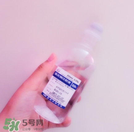 生理鹽水可以洗眼睛嗎？生理鹽水洗眼睛好不好？