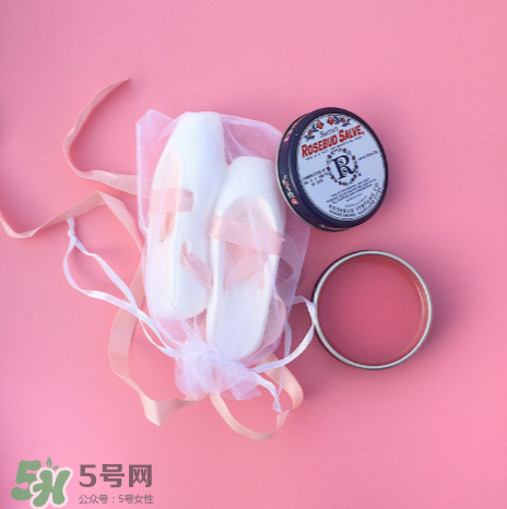 Rosebud Salve玫瑰花蕾膏潤唇膏怎么樣？Rosebud Salve潤唇膏測評