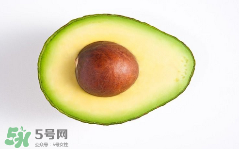 寶寶多大可以吃牛油果？寶寶吃牛油果的好處