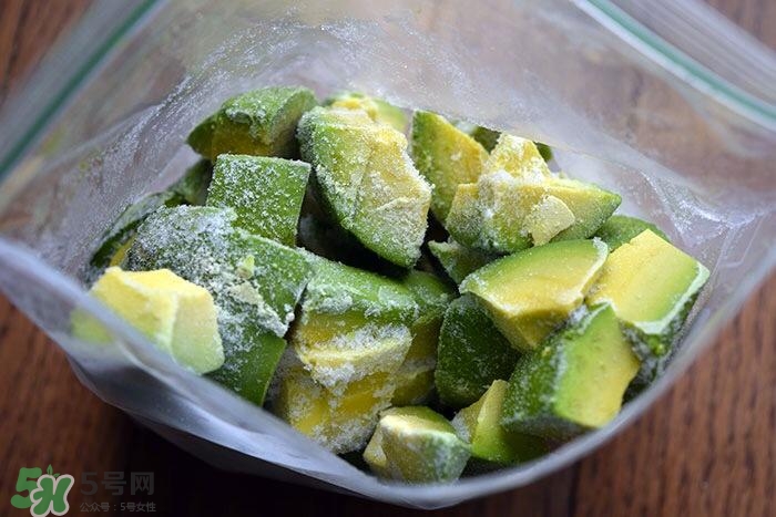 牛油果隔夜了還能吃嗎？牛油果可以冷凍保存嗎？