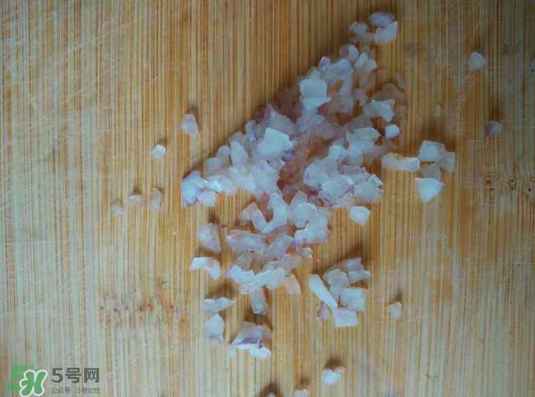 牛油果沙拉怎么做？牛油果沙拉用什么醬？