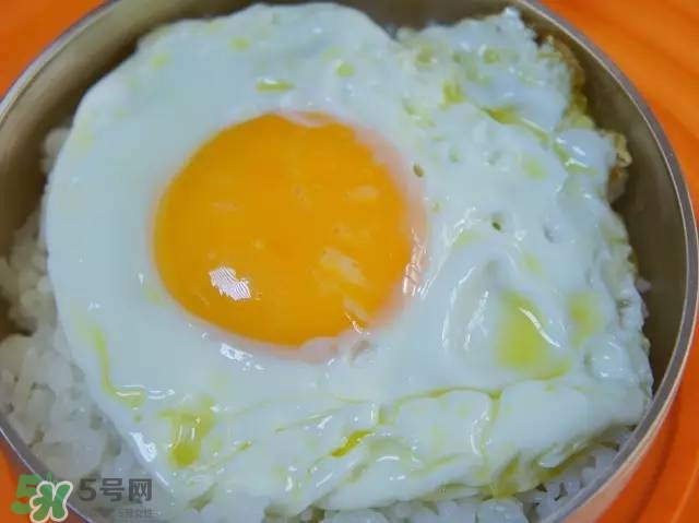 牛油果沙拉怎么做？牛油果沙拉用什么醬？